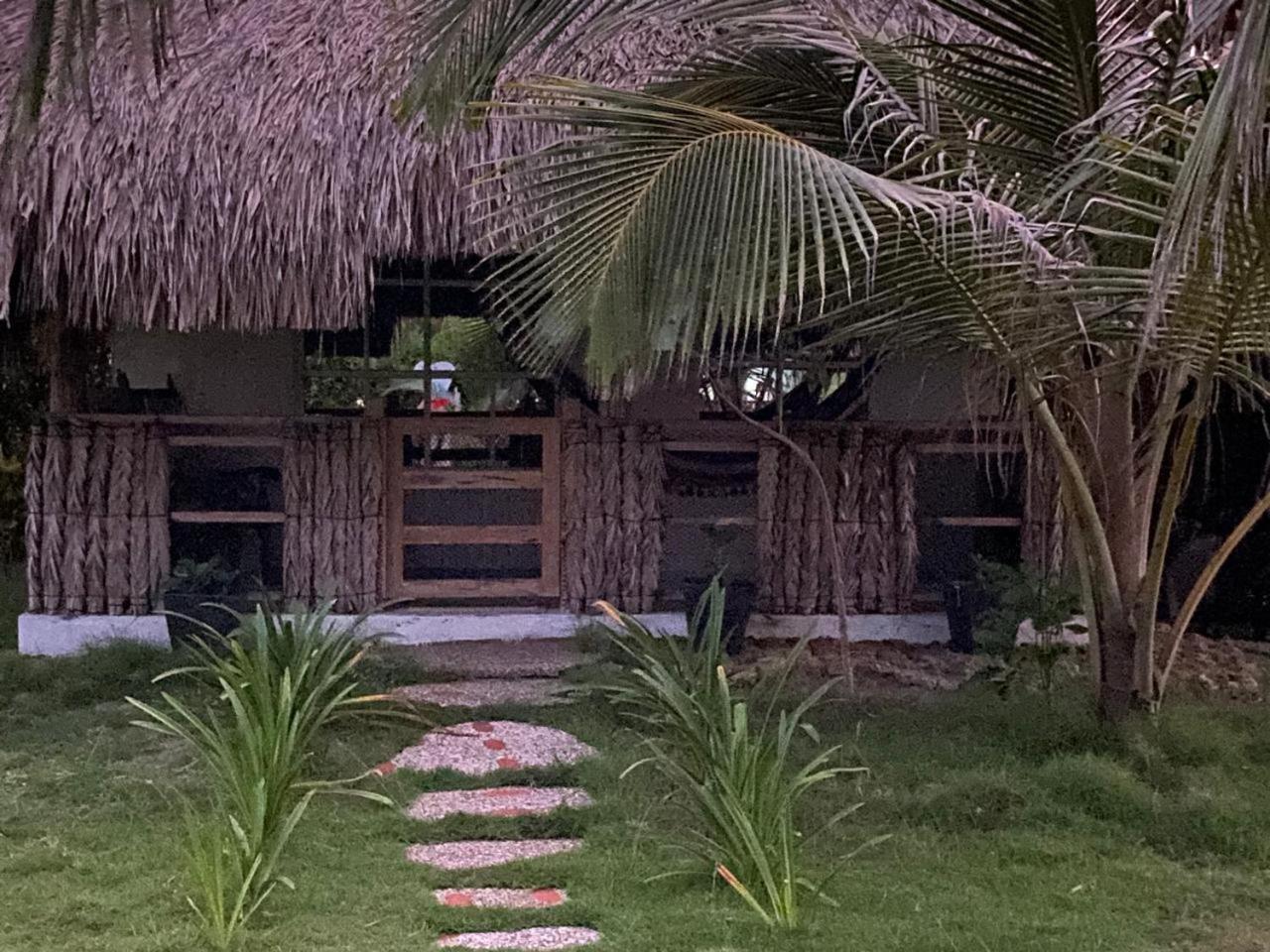 Zefiro Hostal San Bernardo del Viento Exteriör bild
